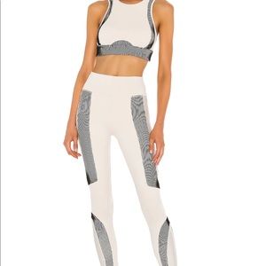 ALO Yoga Electric Leggings and Bra Set